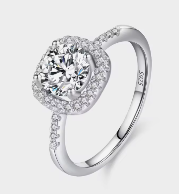 Anillo Destello Eterno – Brillo de Cristal